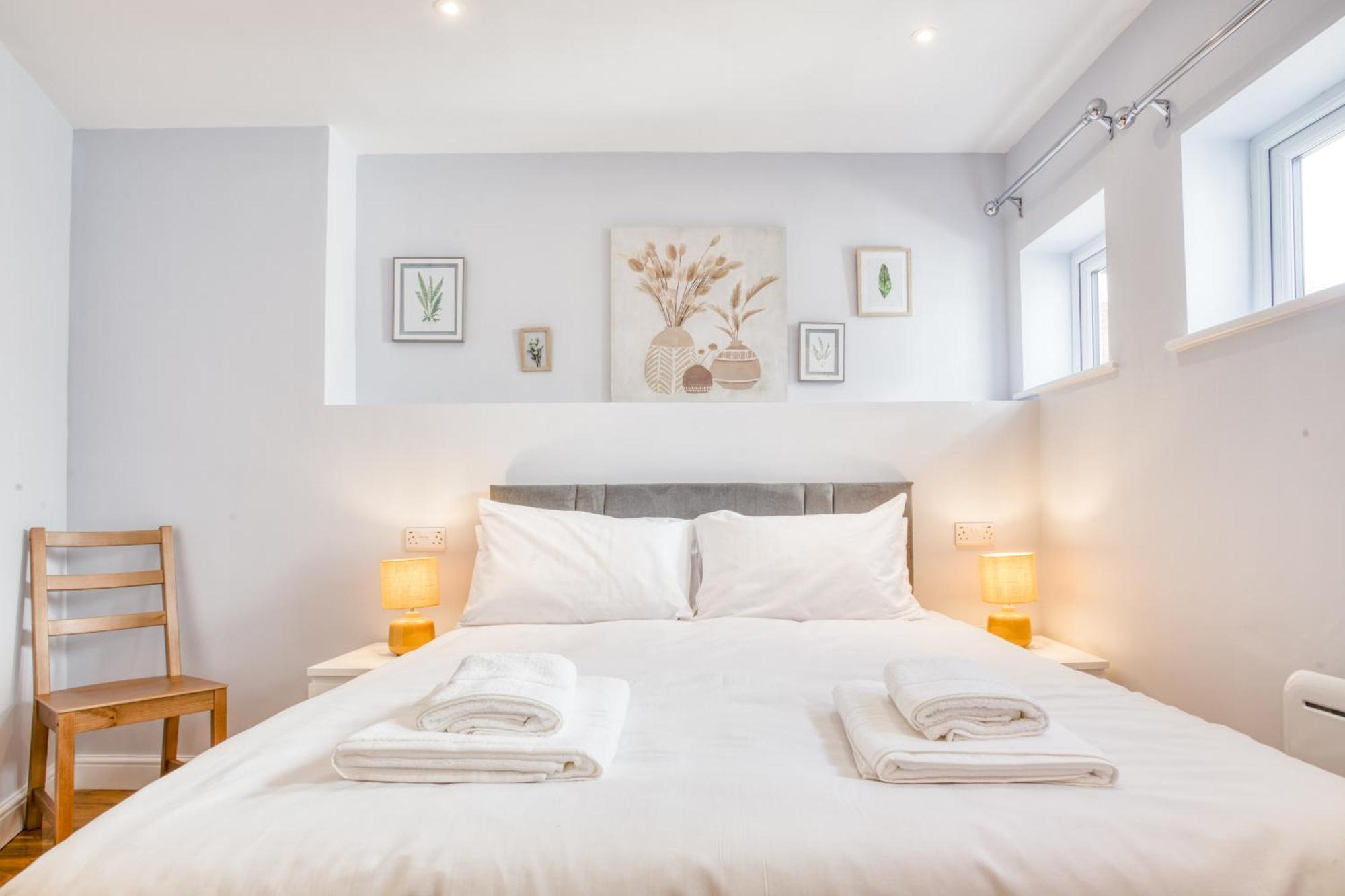 Suite 3 - 1 Bed Apartment King Size Bed 林肯 外观 照片